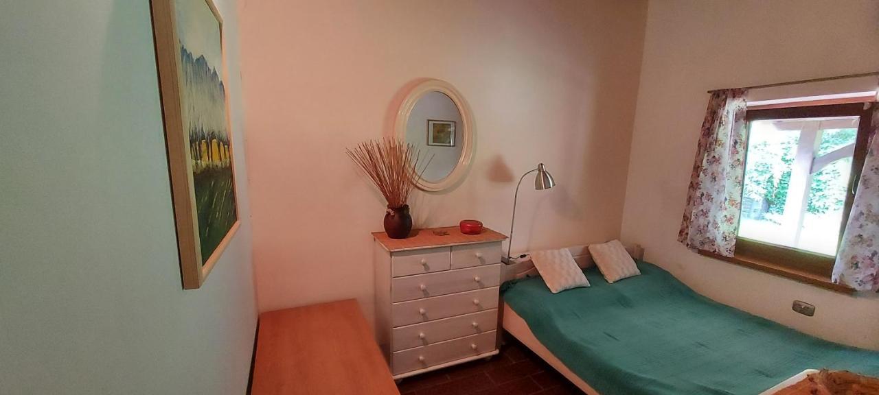 Domek Letniskowy Pod Swierkami Charzykowy Buitenkant foto